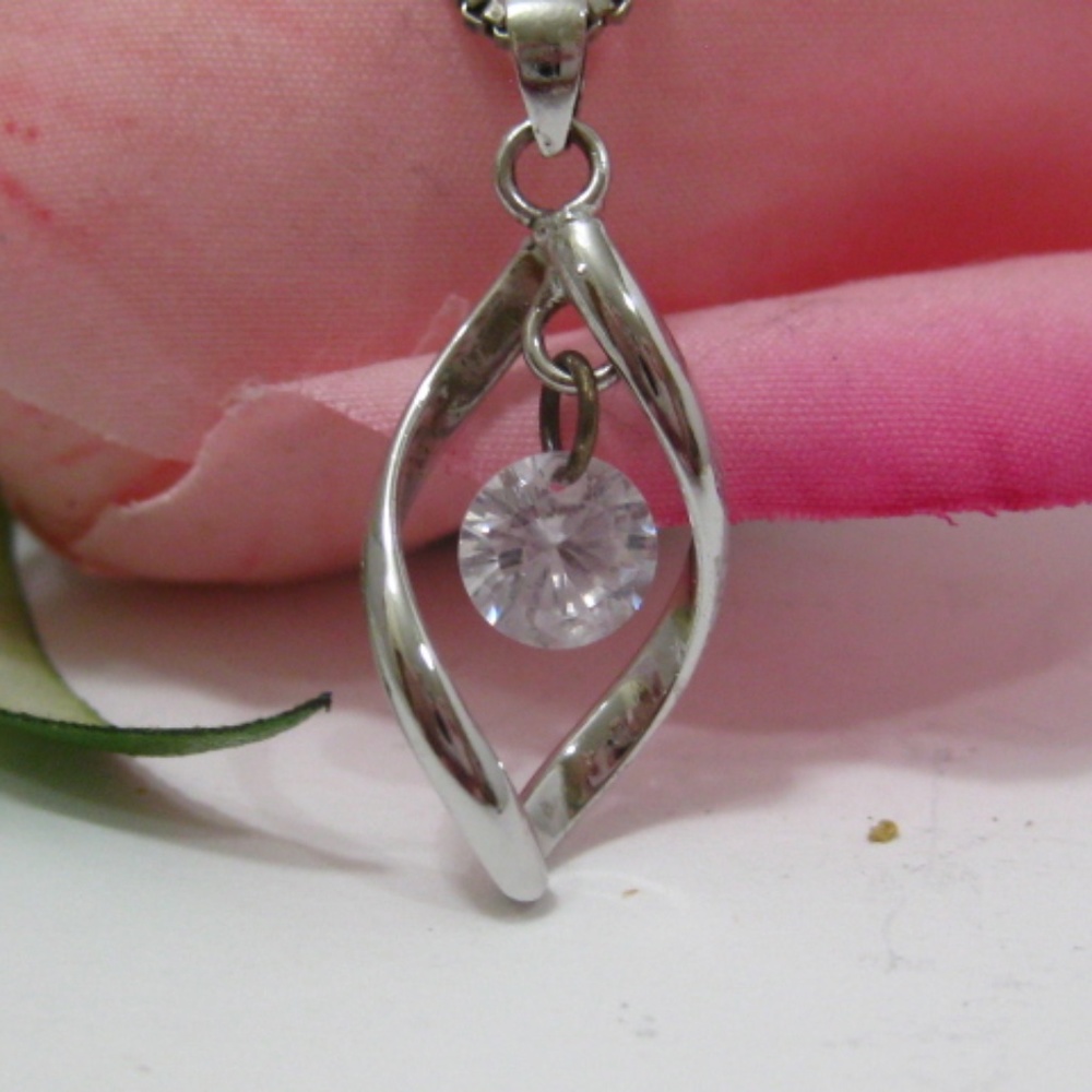 Sterling silver pendant necklace